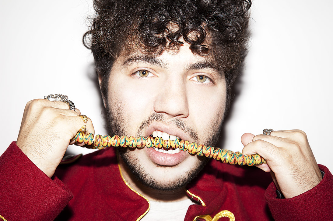 Benny Blanco, Juice WRLD e Brendon Urie lançam nova canção "Roses"